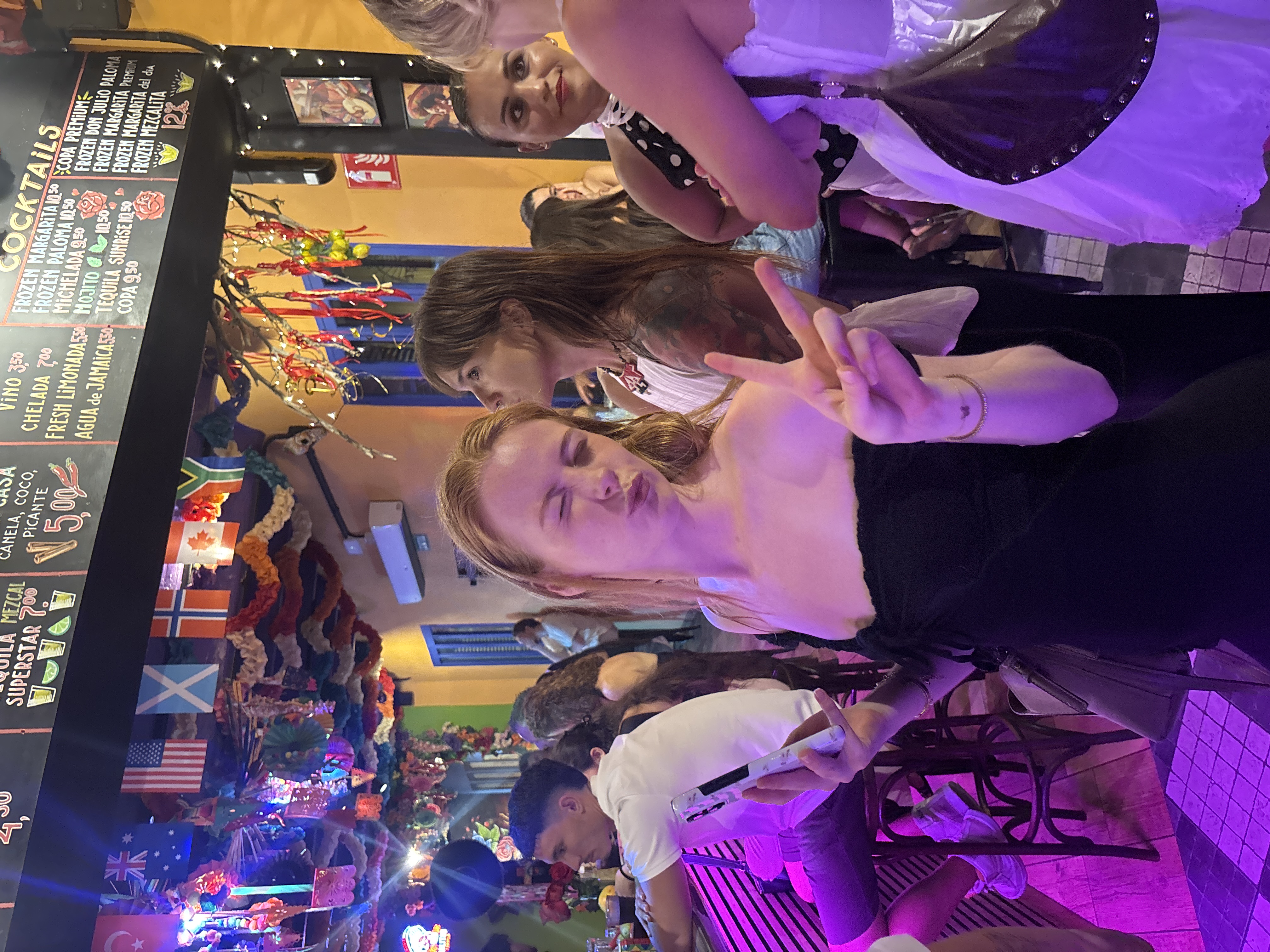 Photo at 7 MACHOS