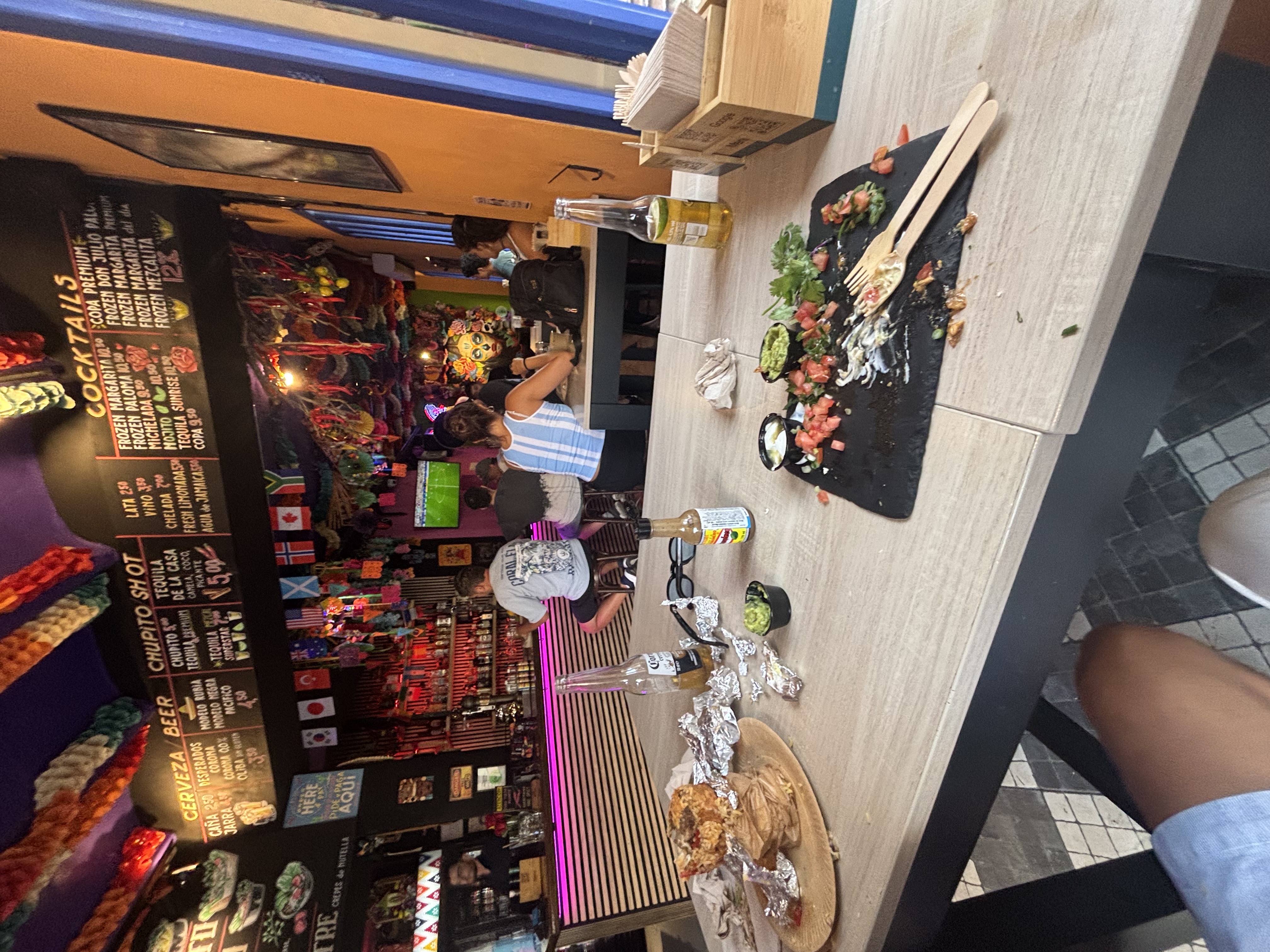 Photo at 7 MACHOS